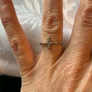 Cross ring - Stella & Dot